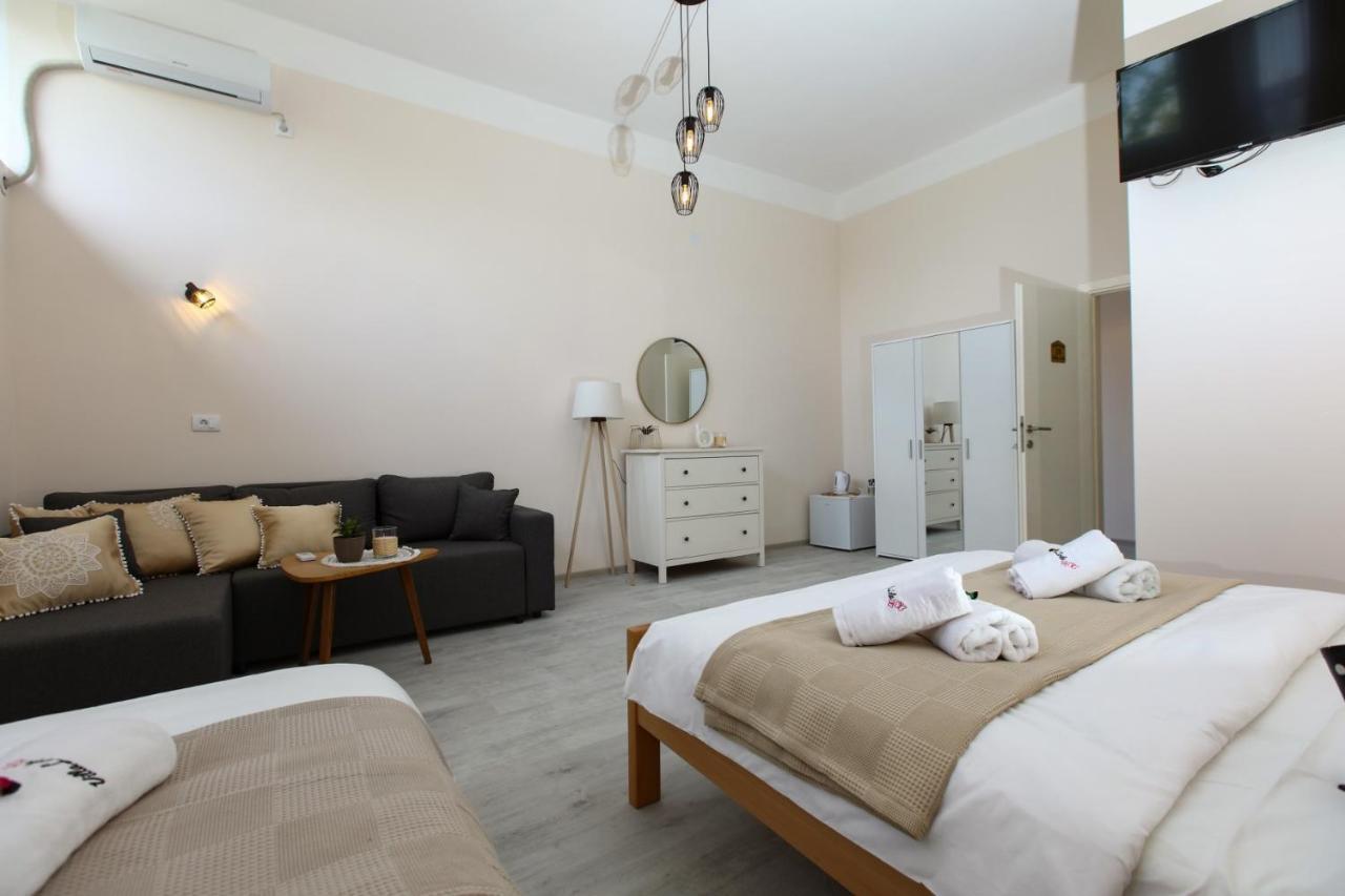 Vila Lola Bela Crkva  Ngoại thất bức ảnh