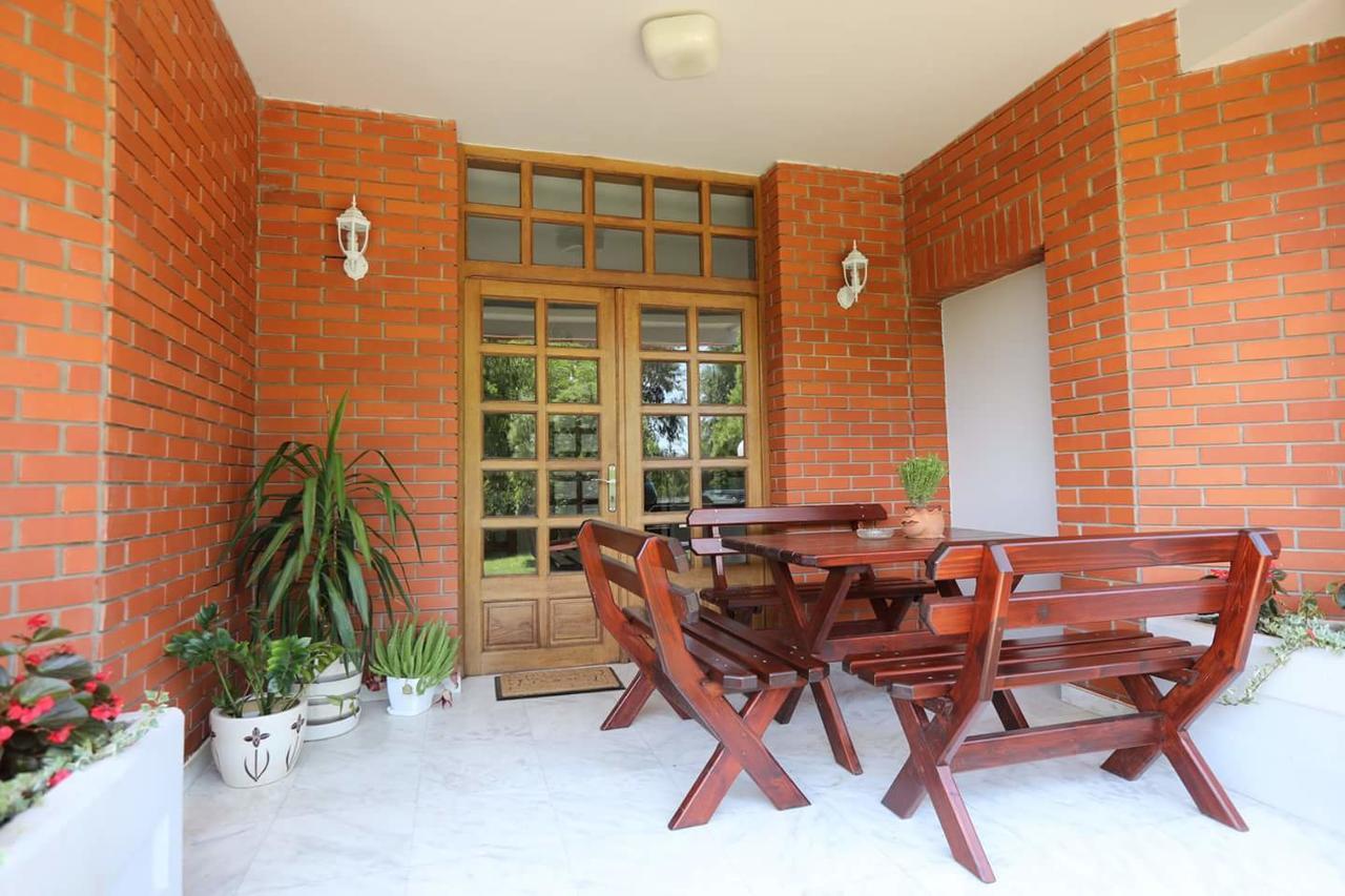 Vila Lola Bela Crkva  Ngoại thất bức ảnh
